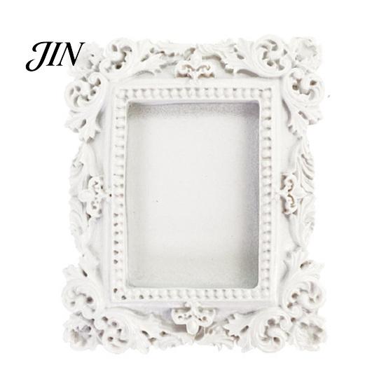European Style Ornament Holder Vintage Jewelry Tray, Ornate Carved Ring Dish with Gold or White Finish, Elegant Decorative Resin Trinket Organizer for
