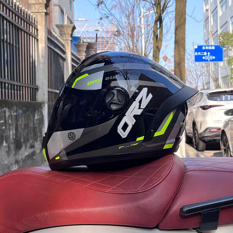 Motorcycle helmet full helmet men and women winter warm safety four seasons knight electric vehicle locomotive full