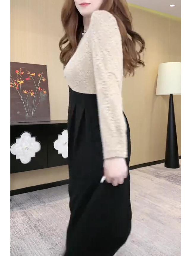 Luxury Lace Jacquard Long-Sleeve Dress for Middle-Aged Women - Autumn/Winter Collection