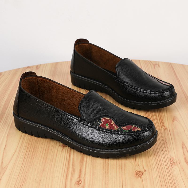 Sommer Damen Freizeitschuhe Leder Damen Ballerinas Slipper Damen Leichte Mokassins Designer Schuhe Mujer