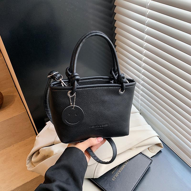 Summer Popular Lychee Pattern Small Bag Women 2025 New Trendy Fashion Portable Bucket Bag Simple Commuter Messenger Bag