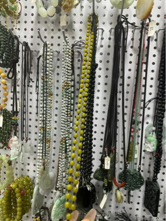 Hand-Woven Avocado Bead Necklace Lanyard 6mm