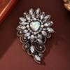 Vintage Flower Brooches For Women Heart Crystal Royal Style Luxury Plants Party Office Brooch Pin Gifts