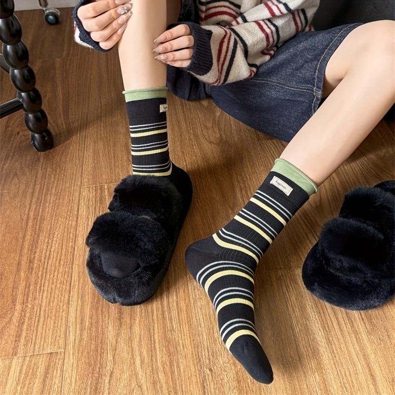 5-Pair Women's Striped Mid-Calf (tube) Socks Suitable for Fall/Winter - Warm Casual Casual Attire with Lettered Fabric Label Splicing