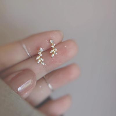 Náušnice Flower Branch Dámské lehké luxusní Niche Ins Super Fairy Girl Zirkonové náušnice
