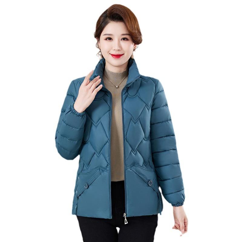 Short Light Cotton Jacket 2026 Women's Down Cotton Jacket Slim Light Jacket Winter Wear Versatile Small Padded Jacket