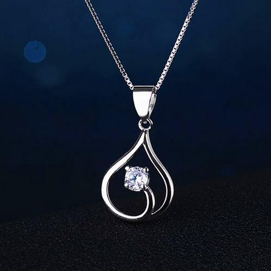 Elegant Zircon Water Drop Flower Pendant Necklace