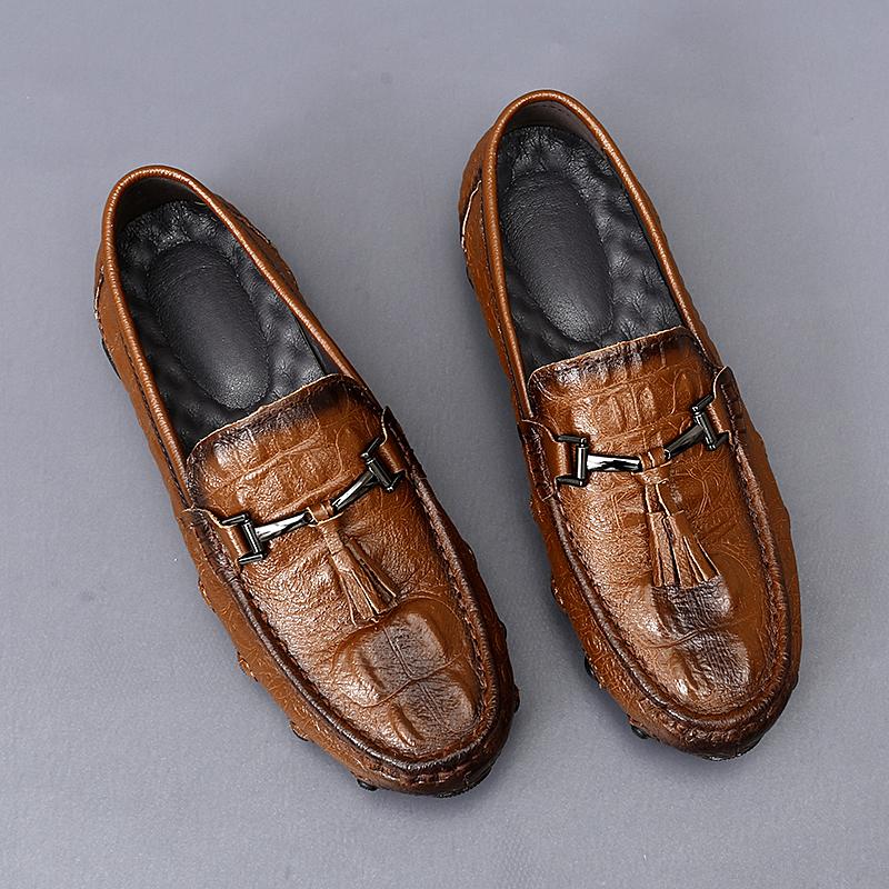 

FashionAll-match Мужские мокасины с кисточками для отдыха на природе Мужские туфли без застежек Высококачественная мужская повседневная обувь с узором из крокодиловой кожи Мужские туфли на плоской подошве из натуральной кожи 44 светло-коричневого