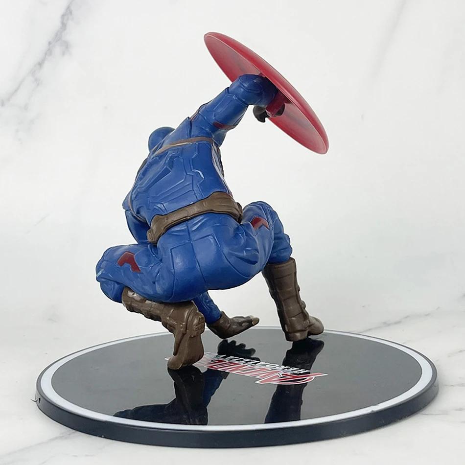 Ozdoba Figurka Bohatera Avengers Anime - SpiderMan Venom Hulk Iron Man Kreskówkowy Model Filmowy Zabawka do Dekoracji Tortu Samochodu i Rękodzieła