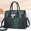 Stylish Large Capacity Crocodile Pattern Tote Handbag For Trendy Everyday Use