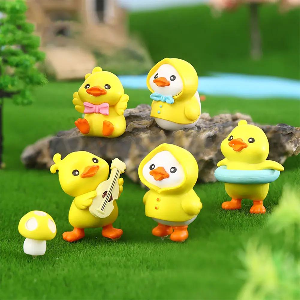 Cute Duck Figurines Miniature Craft Ornament Micro Landscape Kawaii Desk Car Interior Accessories Home Decoration Kids Gift