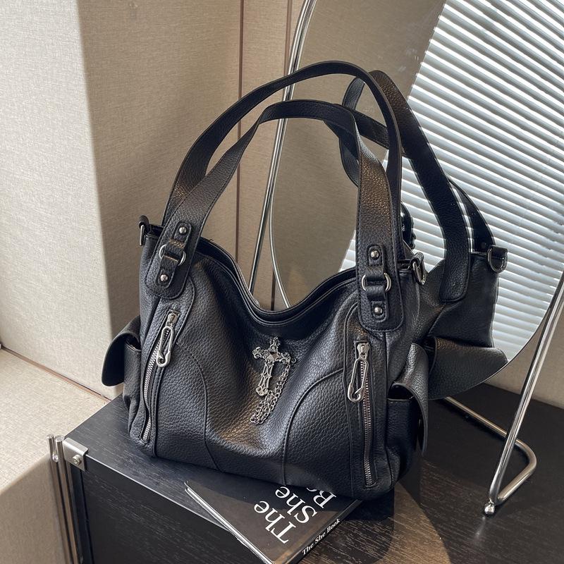 

Large Capacity European & American Women s Crossbody Tote - Lightweight, Versatile, Single Shoulder Chain Bag чорний