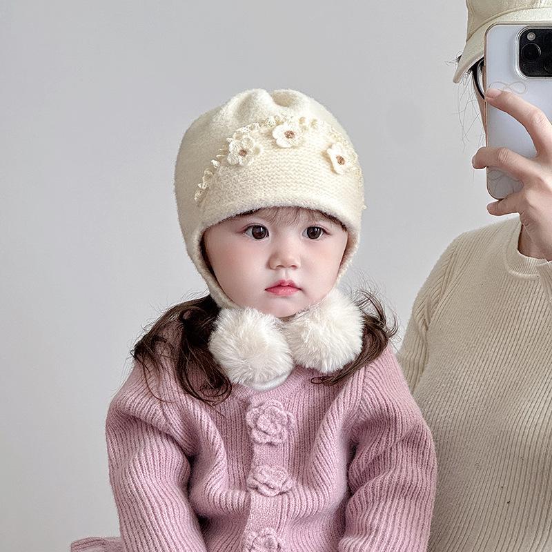 Cozy Floral Knit Wool Hat with Ear Protection for Baby Girls - Autumn/Winter
