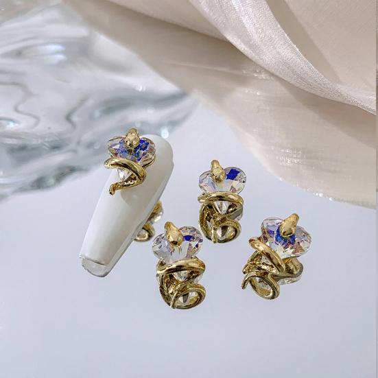 10Pcs Heart Snake Nail Charms Decorations Sparkling Vibrant Color Widely Used Decorative Manicure Ornaments Nail Art Decor