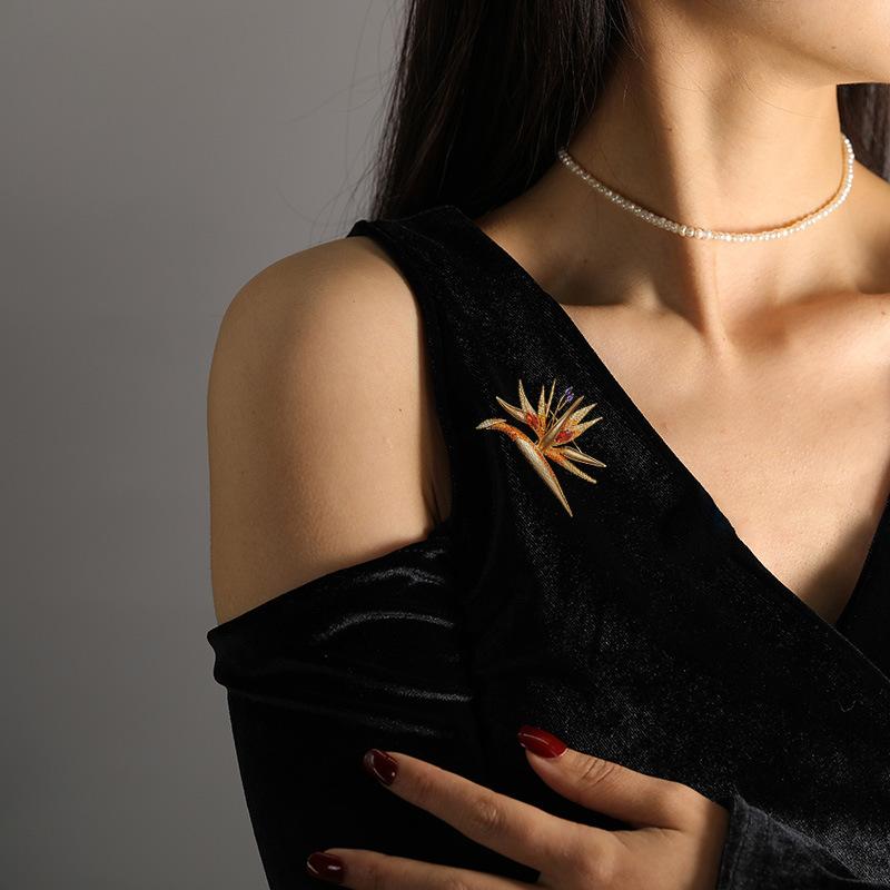 Senior Brooches Flower Leaf Brooch Pins for Women Suit Pendant  Fashion Brooches Jewelry