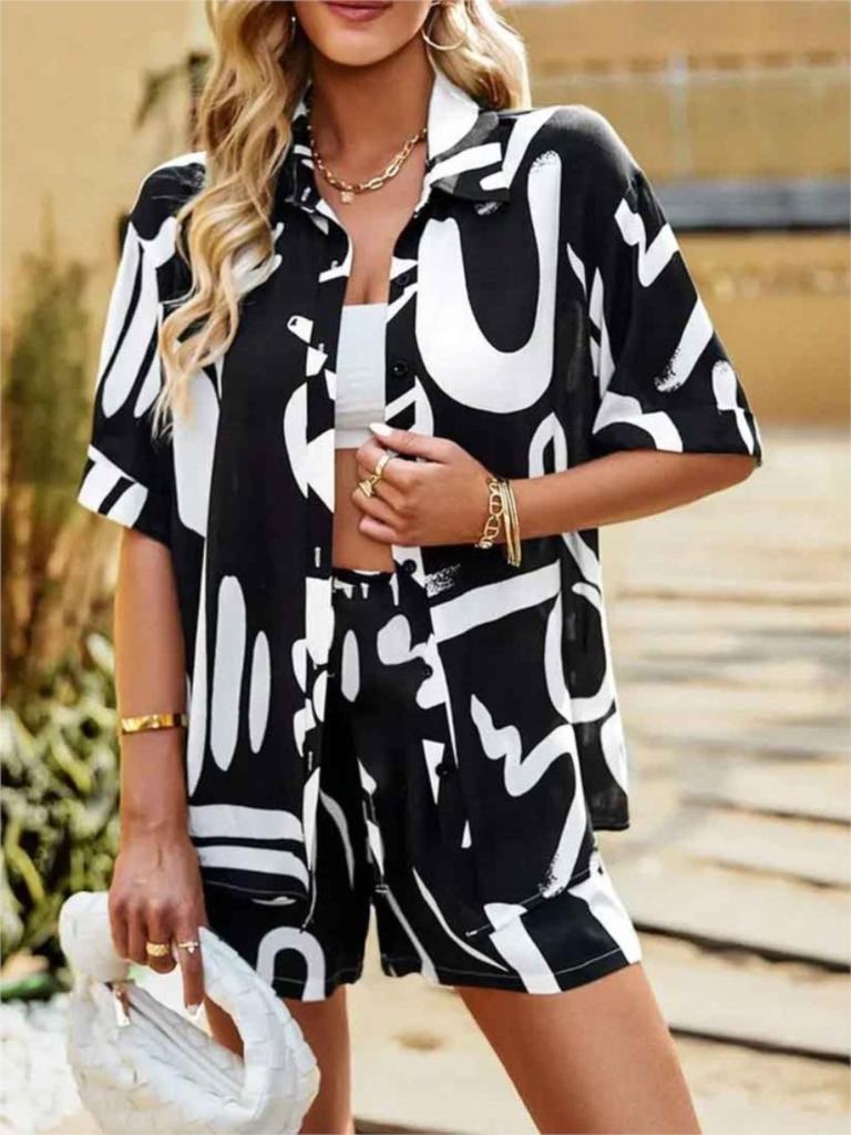 2026 Casual Short Sleeve Shirt Shorts Set Office Lady Summer Geometric Print Tops Lace Up Pants Two Piece Set Women Outfit