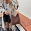 Premium Texture Niche Simple Woven Bucket Bag Large Capacity Casual Lazy Style Underarm Shoulder Commuter Tote Bag