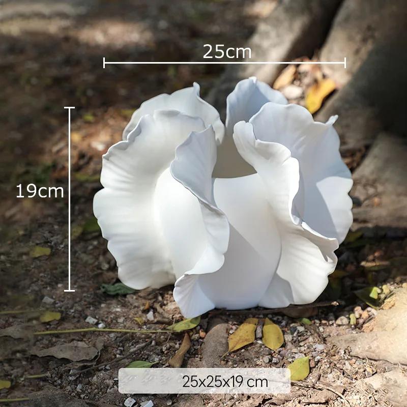 Colorful Wings Decorated Ceramic Vase Desk Decoration Flower Arrangement Artificial Flowers Decorative Floral Vases Modern Decor