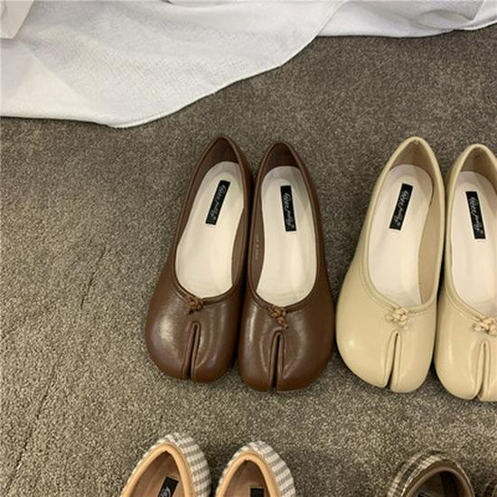 Doudou Women's 2024 Summer Split-Toe Flat Shoes - Lazy Horseshoe Design for Autumn