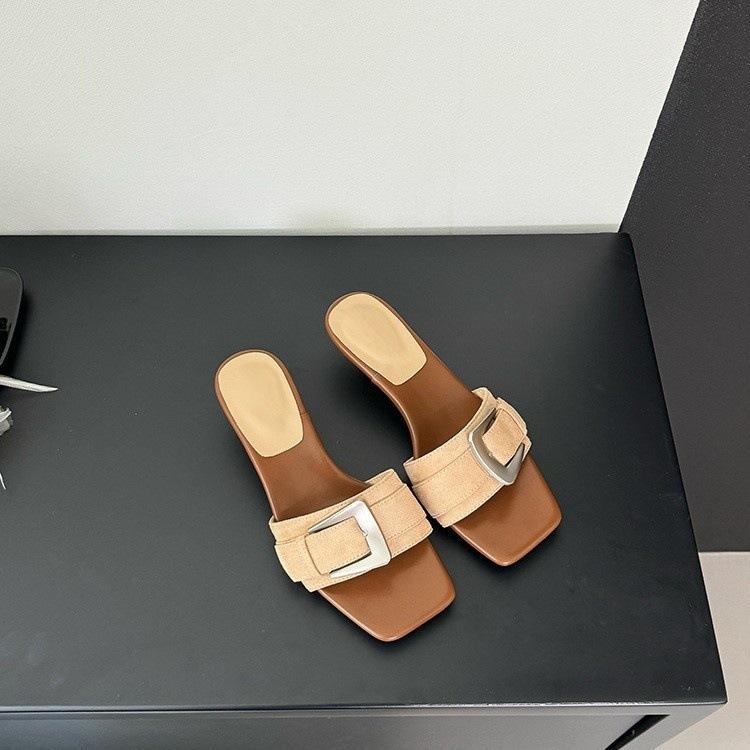 Soft-soled French evening breeze with fashion slippers women's skirt 2025 summer beach shoes thin heels cool slippers women's trend