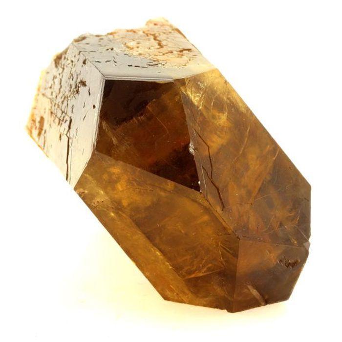 Pierres et Minéraux. Baryte. 7193.0 ct (1.44 kg). Olloix, Puy-de-Dôme, France..