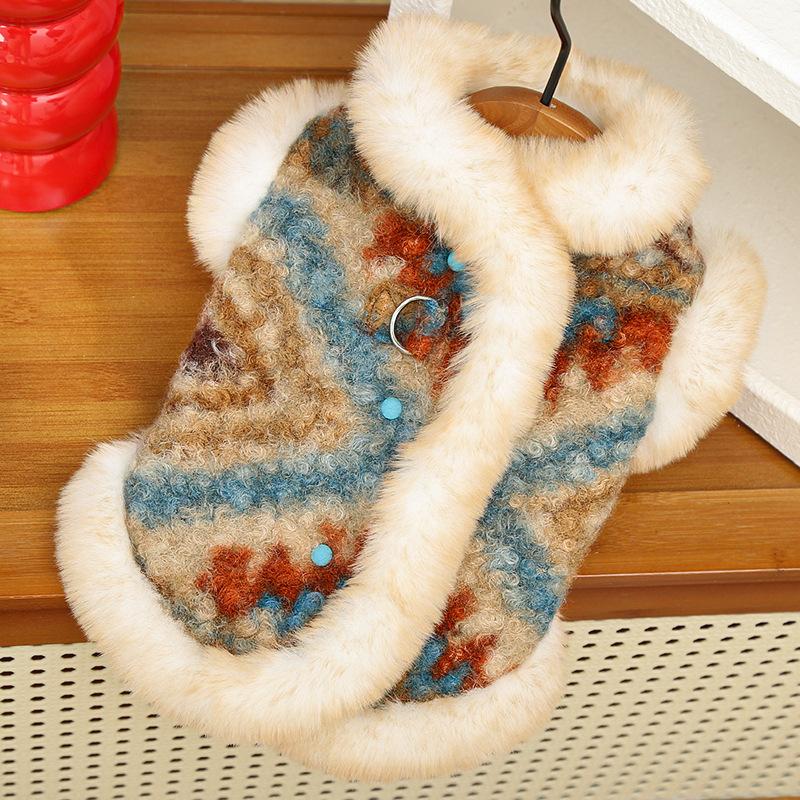 Neue Herbst-Winter-Haustierkleidung - Doppellagige isolierte Strickjacke für den Außenbereich - Geeignet für Möpse, Pudel und andere Hunde.