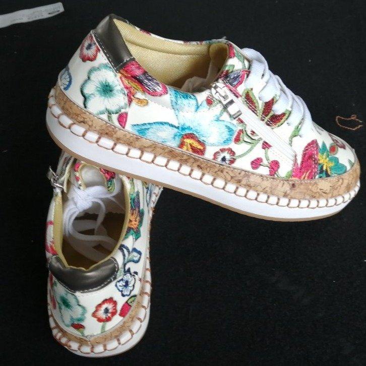 Spring New European & American Colorful Lace-Up Flat Loafers – Printed Board Shoes for Women