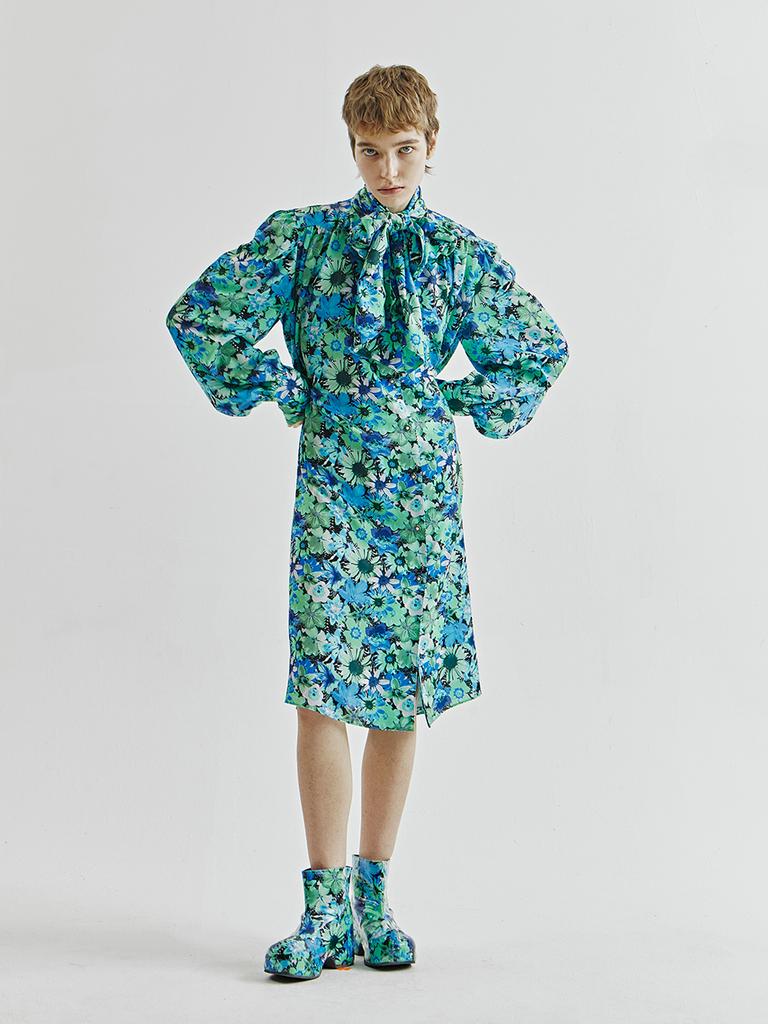 VEGAN TIGER Flower Ribbon Pleated Dress