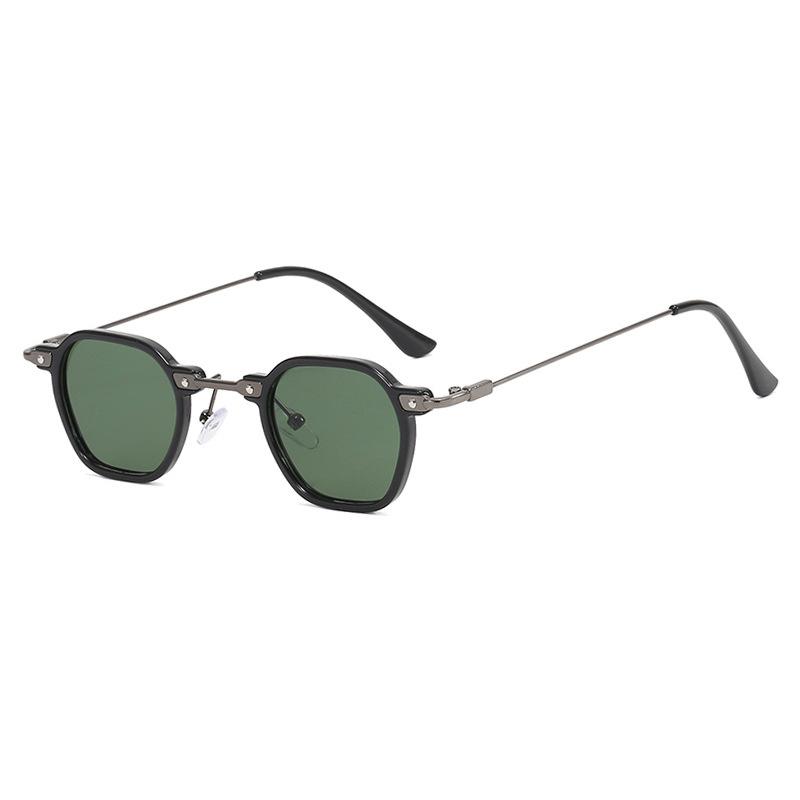 

Retro Square Sunglasses Men Small Frame Sun Glasses Women New Fashion Polygonal Metal Eyeglasses Shadow UV400 only 1pcs sunglasses