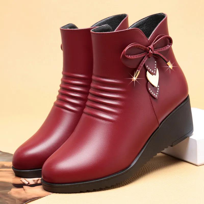 Damen Stiefeletten Winter Bequeme Warme Baumwollschuhe Weiches Leder Plüsch Samt Plateau Keilabsatz Rutschfest Kurze Stiefel für Mama