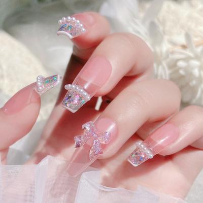 Stilvoller Nail-Art-Schmuck, Maniküre-Zubehör mit flachem Boden und 3D-Effekt