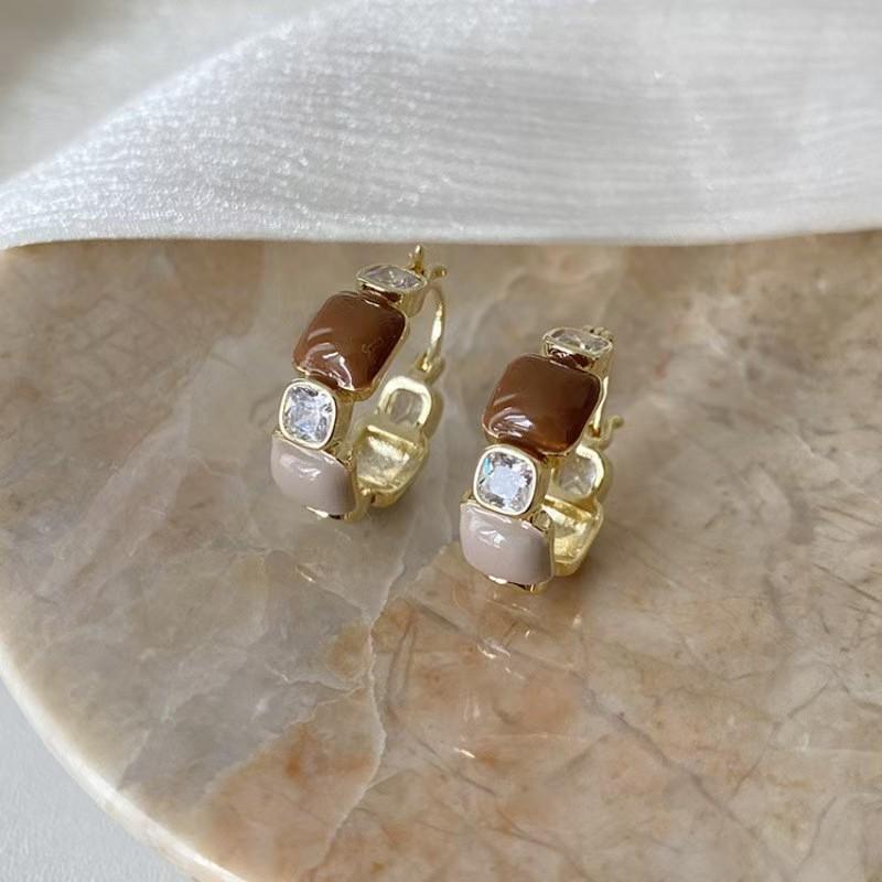Elegant Retro Coffee Earrings: High-end Geometric Design for Autumn  Winter золотых сережек