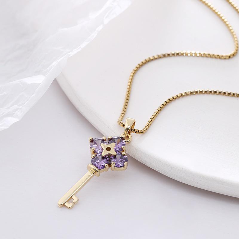 Fashionable Heart Titanium Steel Necklace: Women's Clavicle Chain, Hip Hop Style, Niche Design.