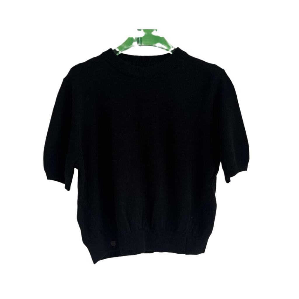 Simple Lightweight Casual Short-Sleeve Knit Pullover: Breathable, Versatile, Fashionable, Round Neck Sweater