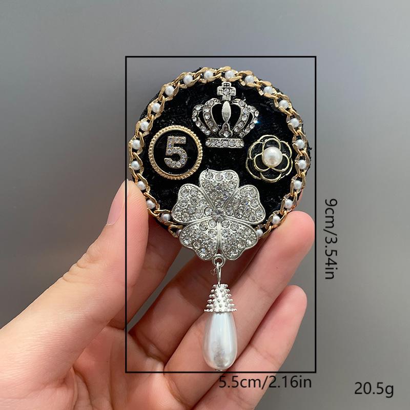 

Xiaoxiangfeng Alloy Digital 5 Brooch Pearl Camellia Premium, Suit Neckline Baroque Pin Accessories