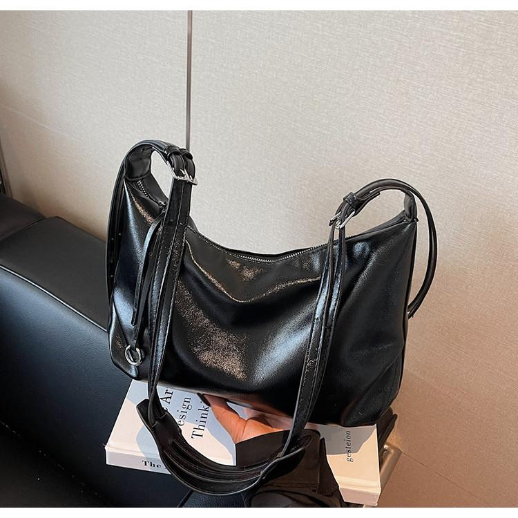 IELGY Ladies Tote Bag - Retro Style Commuter Shoulder Handbag