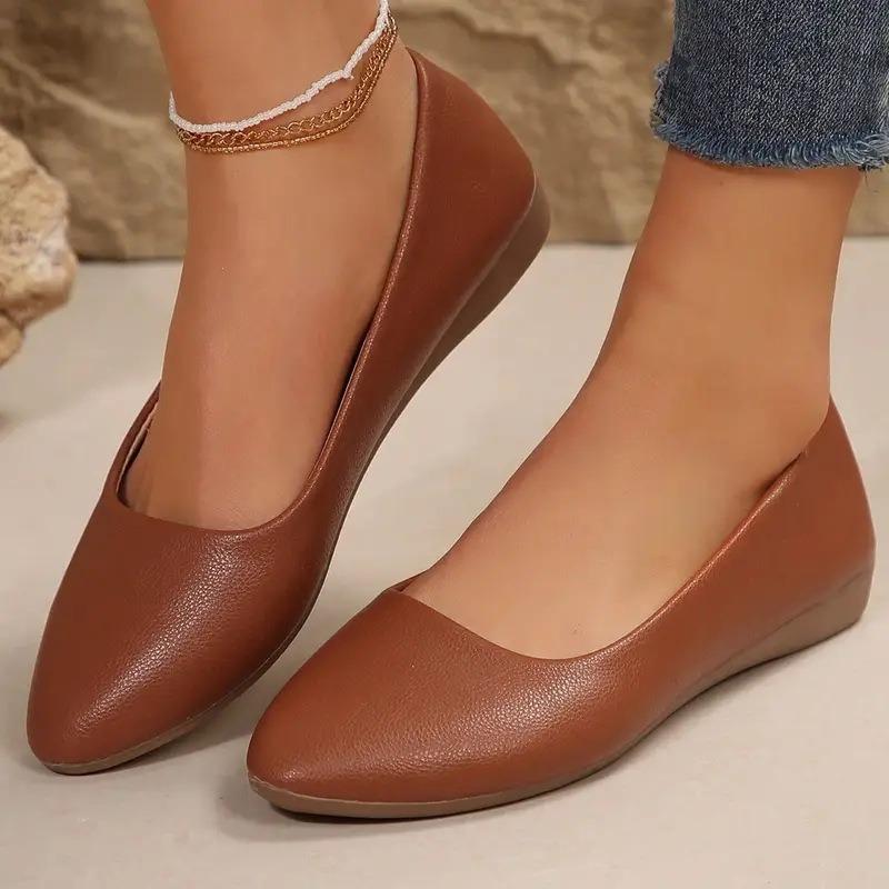 Scarpe casual da donna a punta, a punta piatta, con tacco basso, nuovo stile