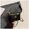 Premium niche bag women's 2025 new summer messenger bag casual portable box bag popular bucket bag