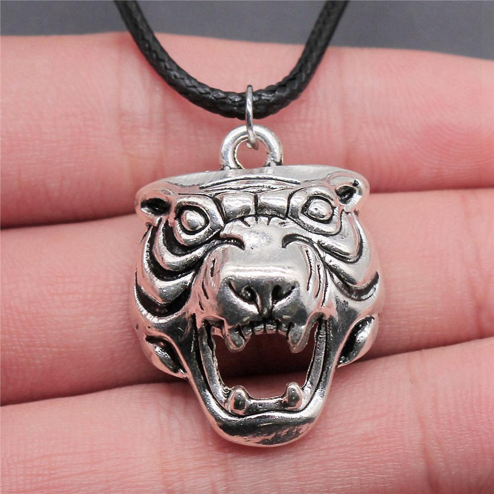 Pendentif Faune du Royaume Animalier Métal Bronze Antique Collier Ras-du-cou pour Femme Cadeau Mode