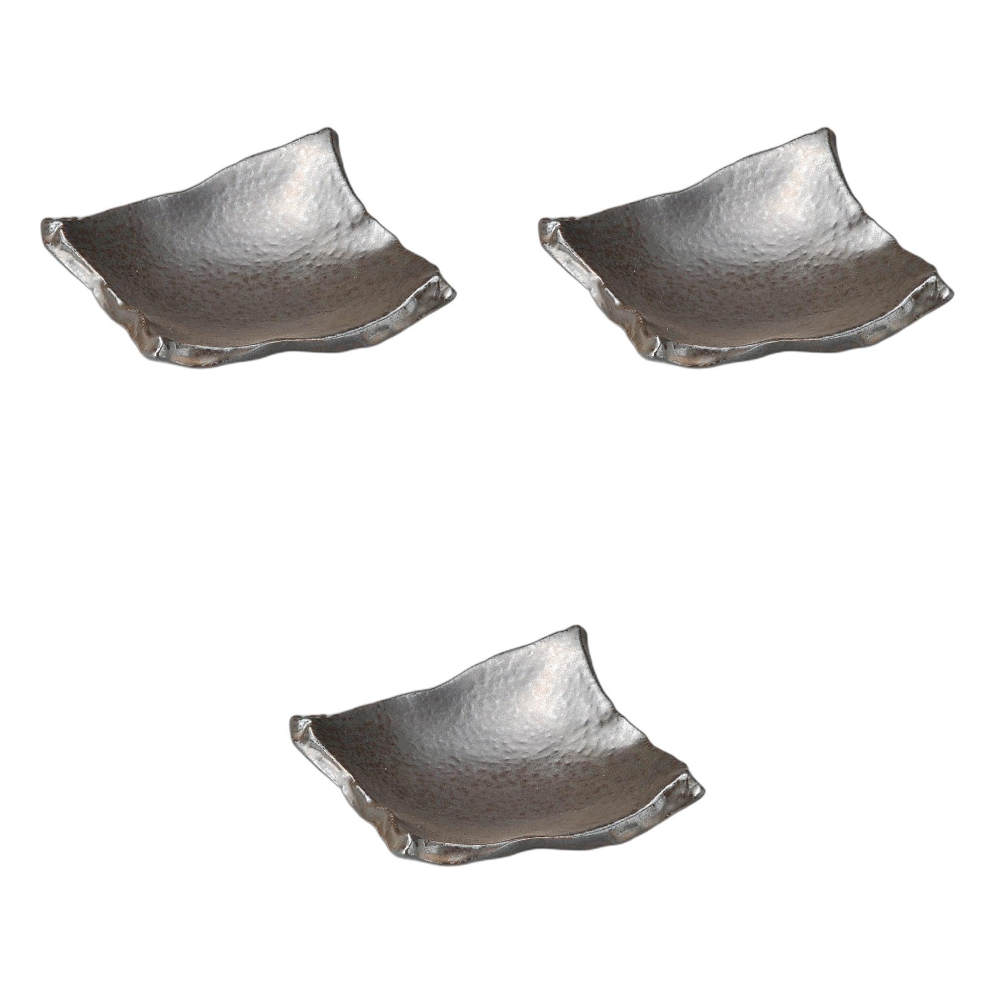 

Set of 3 Square Plates x 16 x Ceramic Square Plates by Setomonohonpo Silver-Rust Black-Teared (Medium) [17.7 5cm]