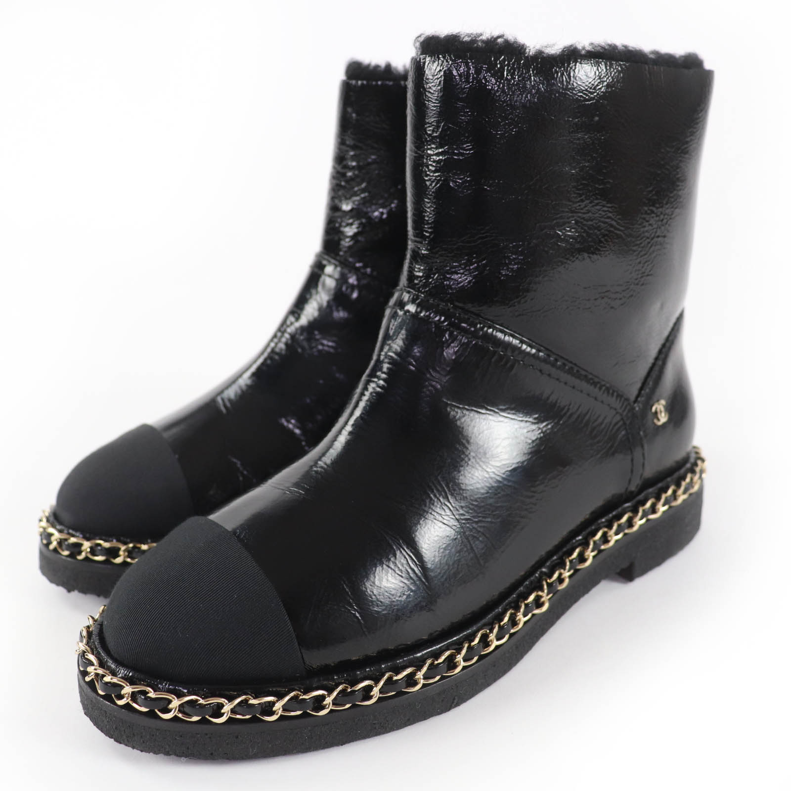 

Чудові короткі чоботи CHANEL Знак COCO Шкіра з хутром чорна шкіра Жіночі 36 G34113 Вживані