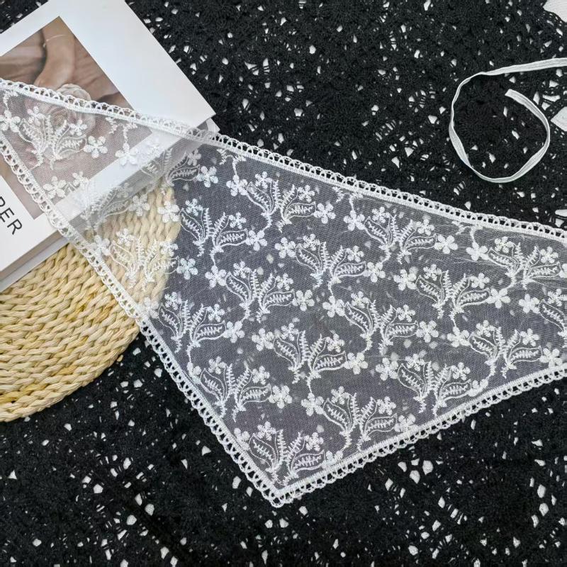 Fashion Lace Hair Scarf Wraps Women Retro White Lace Floral Triangle Headscarf Hat Travel Photo Headband Hair Accessories