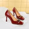Talons fins pour femmes à talons hauts, talons ultra-hauts en cuir verni brillant, chaussures simples à bout carré à coupe peu profonde avec boucle en strass en métal