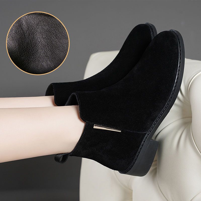 

2025 новые ботинки Мартин на плоской подошве кожаные на среднем каблуке толстый каблук матовая кожа британский стиль Челси тонкие женские короткие ботинки 35