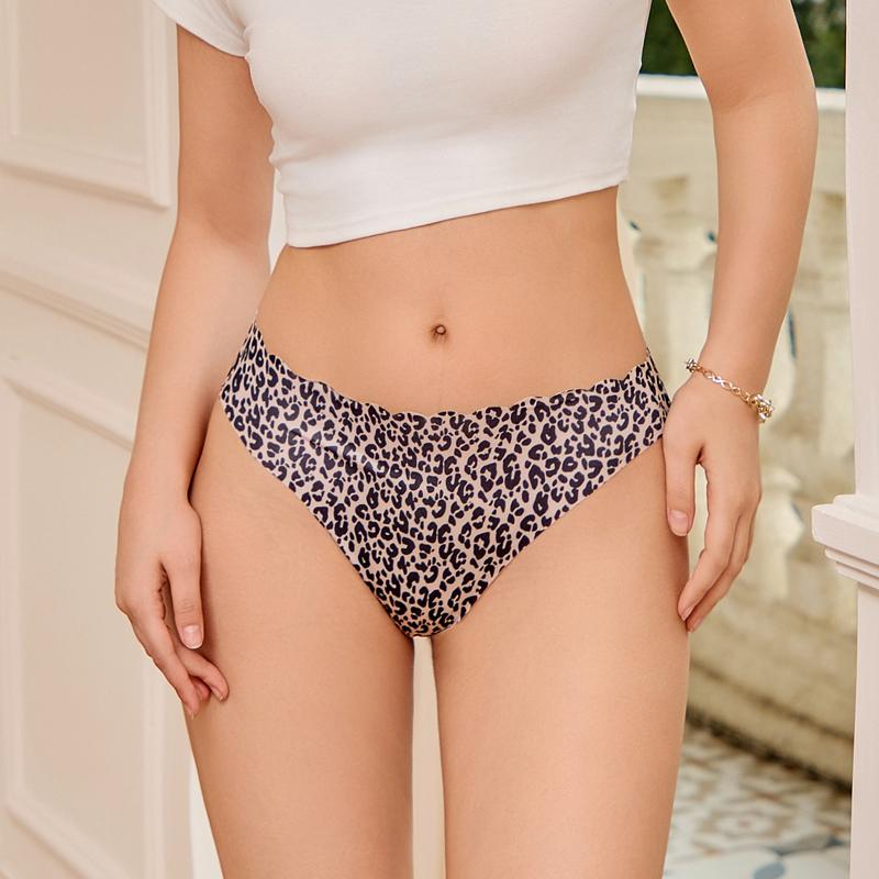 1pcs Women's Plus Size Seamless Hollow Underwear, Fashionable Breathable Quick Drying Underwear, Valentine's Day Gift