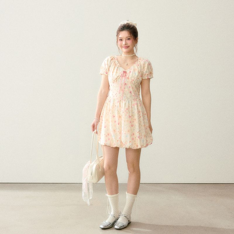 

Plus-Size Women s Clothing for Adults, Slimming Dress for Chubby Girls, French Retro Seaside Vacation Style Floral Dress Short skirt 1XL