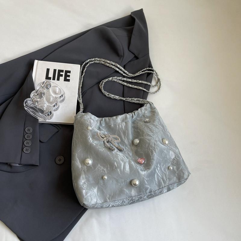 Chic Casual Medium Sized Shoulder Tote Bag For Women Featuring Trendy Spring Summer Fashion Elements