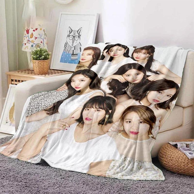 

Кпоп Одеяло Twice Женская группа Мода Принтованное Фланелевое Одеяло Подарок Диван Офис Кровать Теплое Одеяло Спальня для Девочек Покрывало 75x100cm