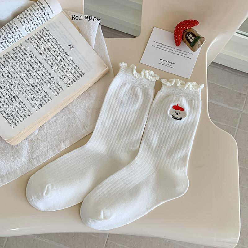 

Female Autumn New Sweet Lace Cute Cartoon Embroidery College Wind Tube Stack Socks 1 pair