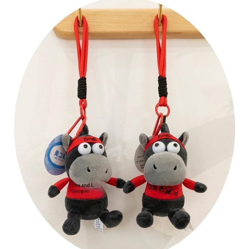 Mjuk Bokstav Mörk Häst Nyckelring Nyårs Tecknad Häst Hänge Roliga Prydnader Stjärntecken Häst Nyckelring Festlig Dekoration